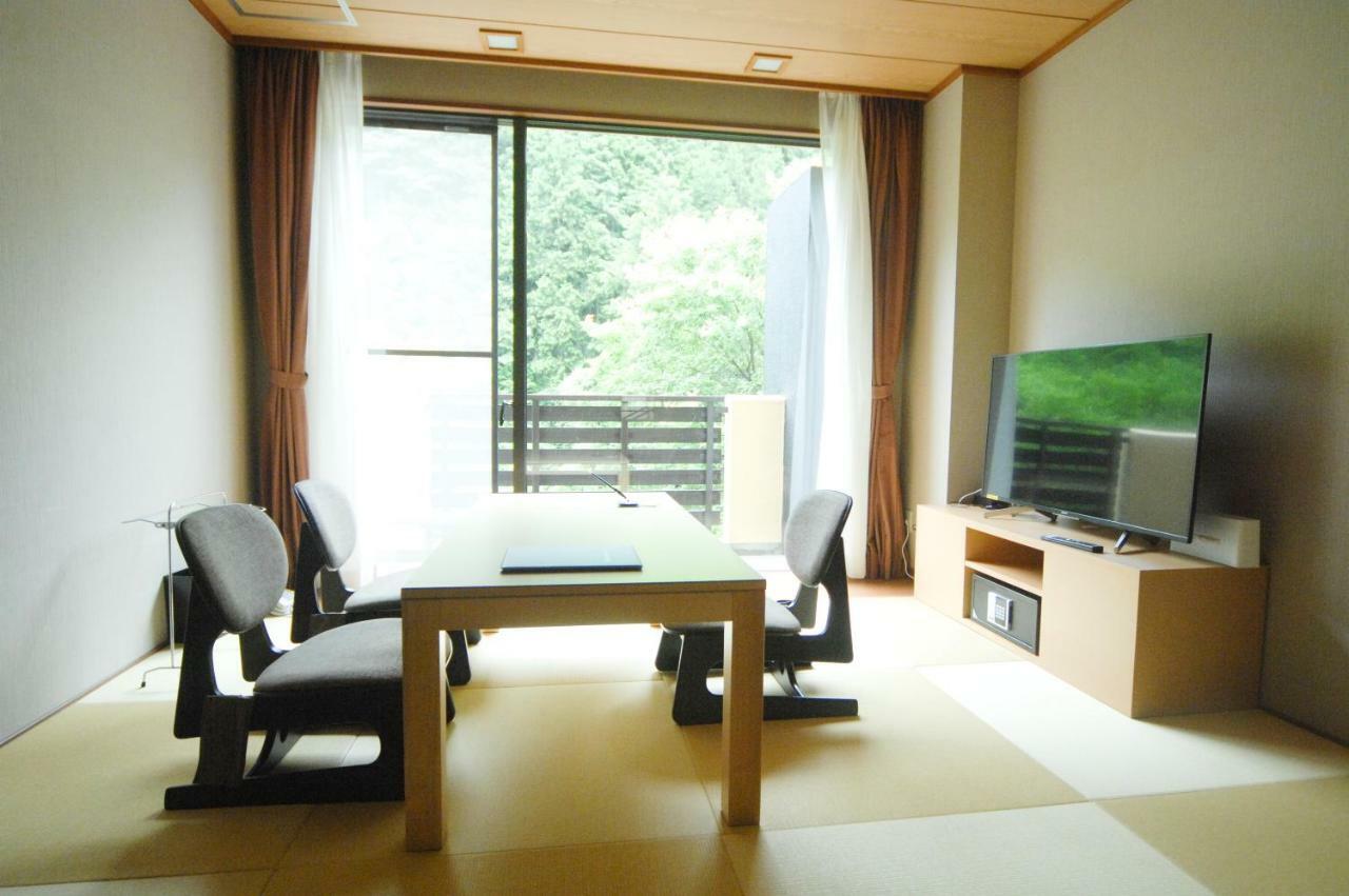 Ushitaki Onsen Shiki Matsuri Hotel Kisivada Kültér fotó