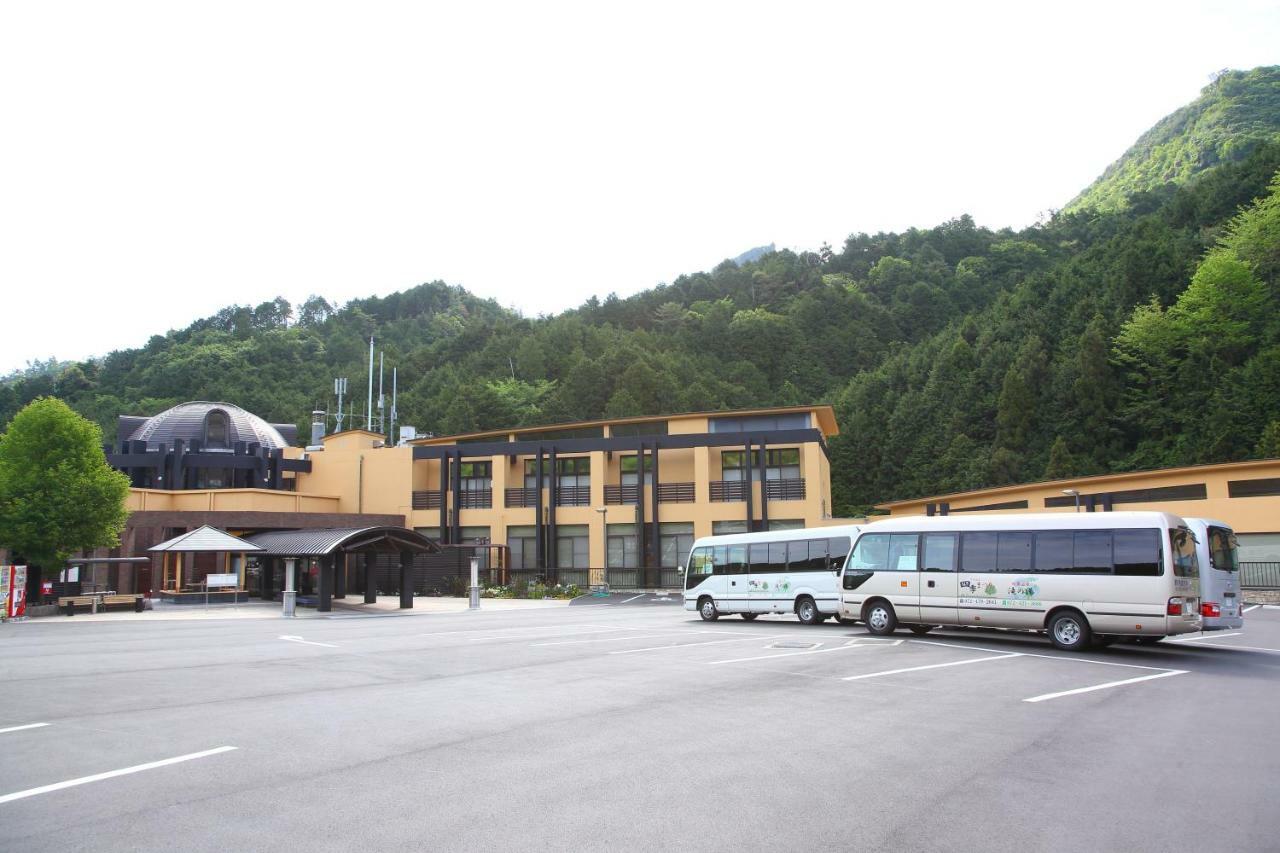 Ushitaki Onsen Shiki Matsuri Hotel Kisivada Kültér fotó